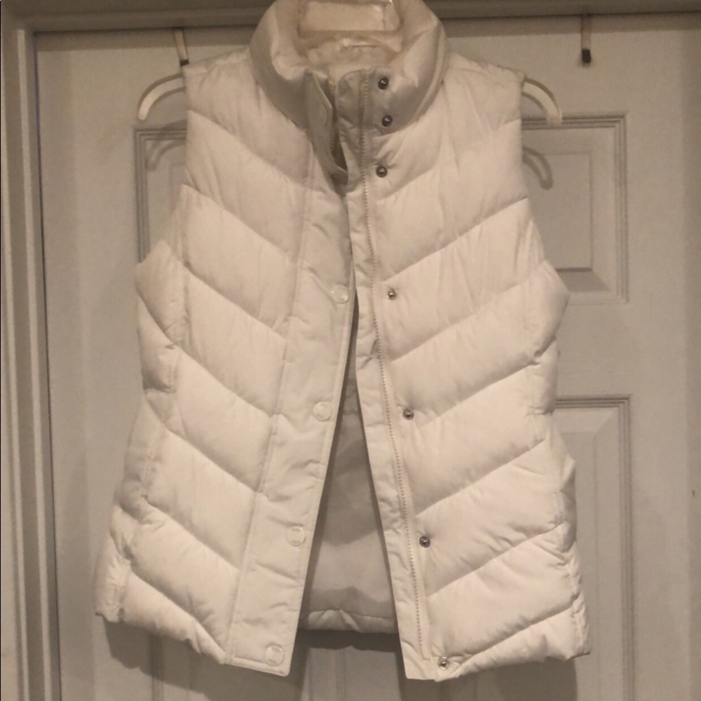 GAP puffer vest